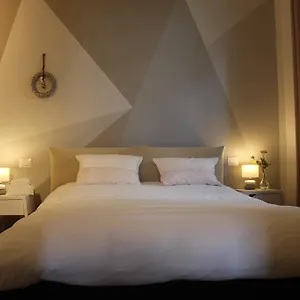 https://la-rondine-gravedona.it-lombardy.com